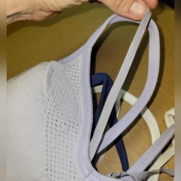 4 Nike Sports bras Med - Picture 10 of 16